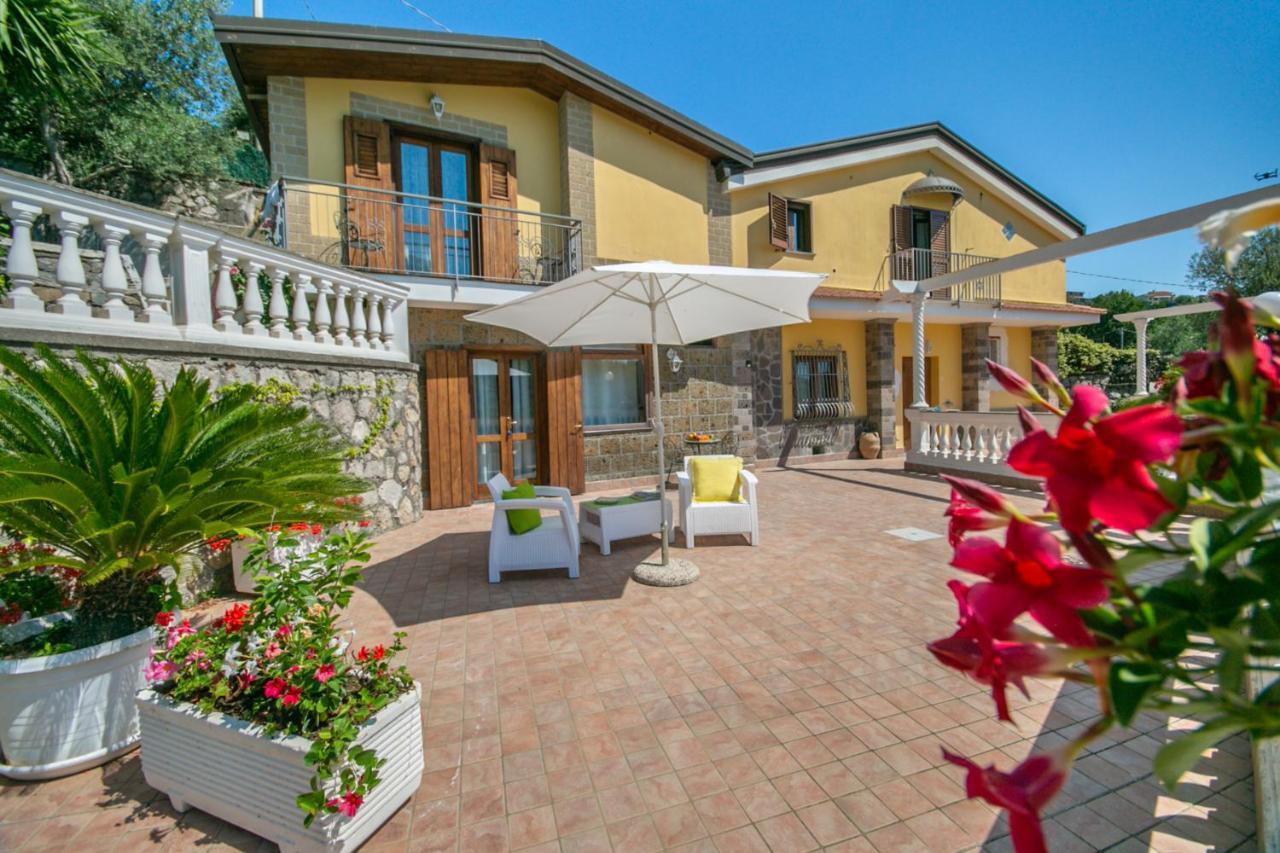 סן אנג'לו Villa Costanza Sorrento B&B מראה חיצוני תמונה